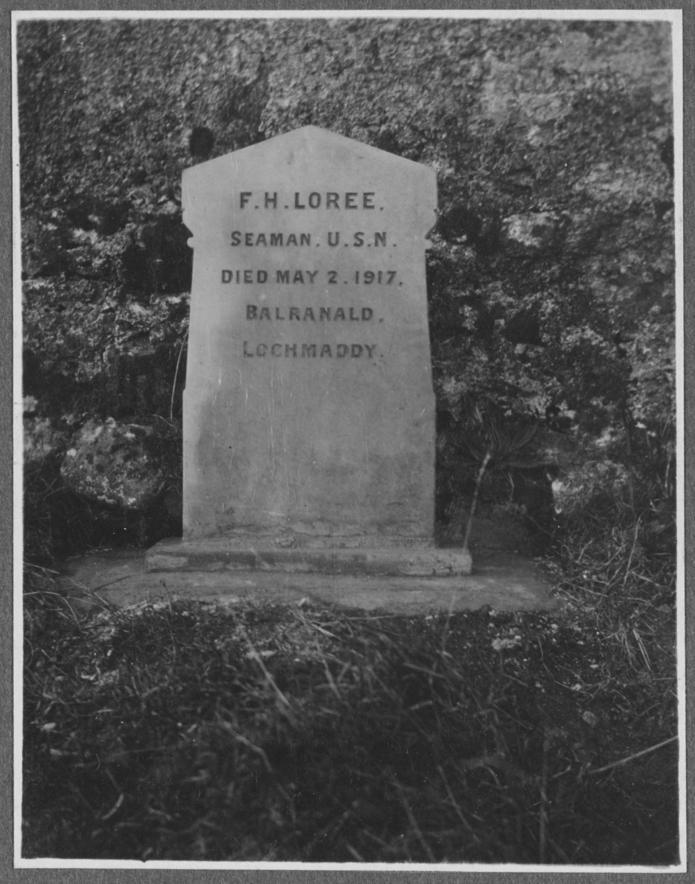 Gravestone of F.H. Loree, Seaman, USN. Died May 2, 1917