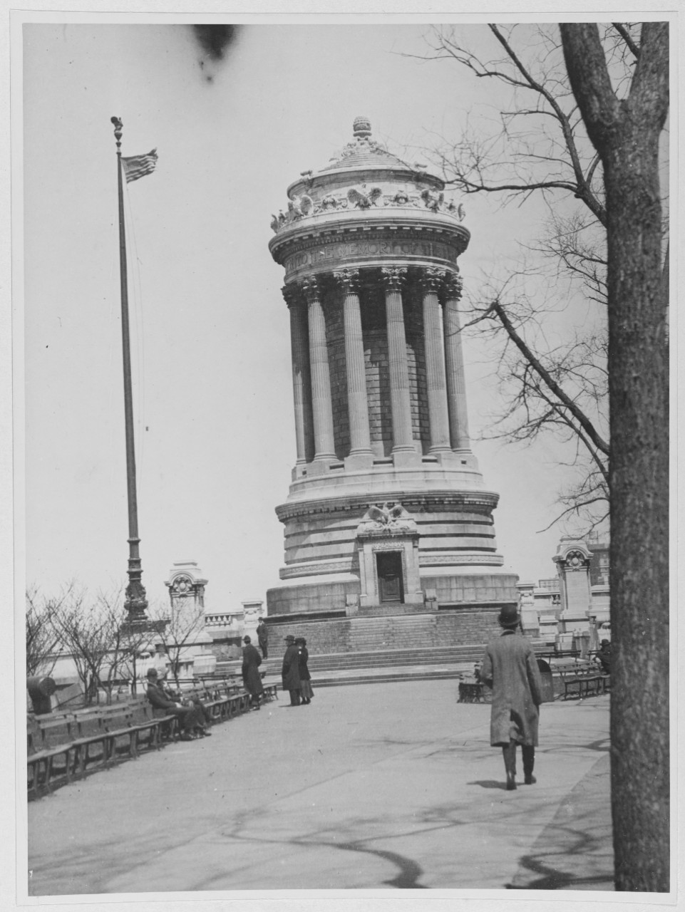 Soldiers'  and Sailors' Monument in Trinity Churchyard, New York City