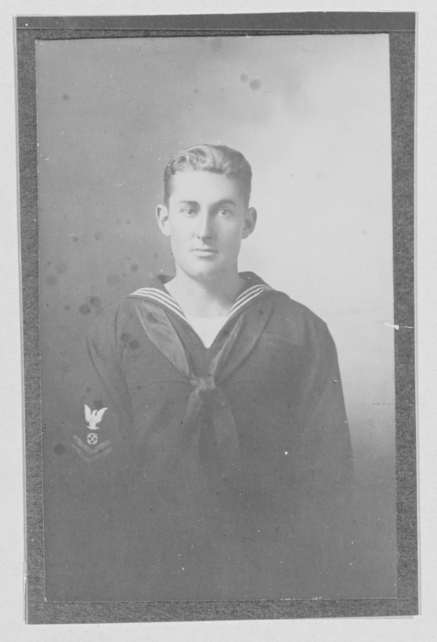 King, Wallace A.B. M 2nd class, USN. (Navy Cross)