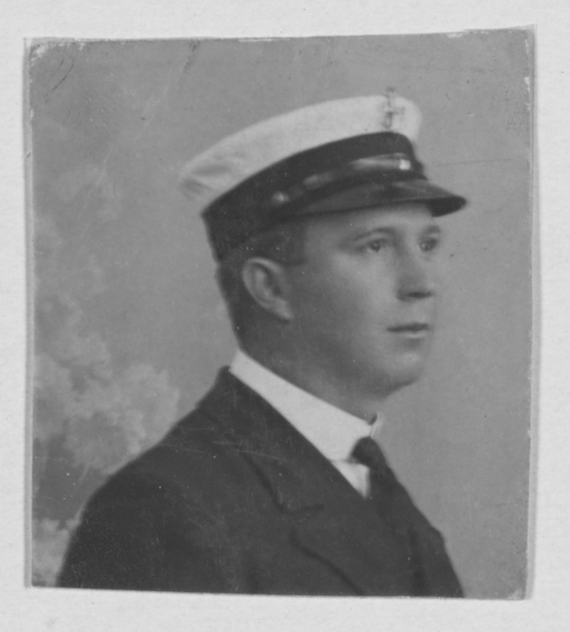 Kersten, Charles E. (CBM) USN. (Navy Cross)