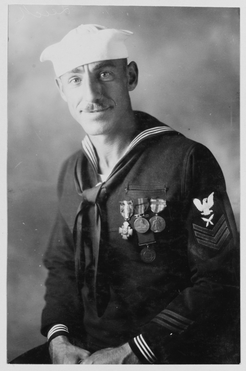 Leeck, Walter Arthur. Yeo 1c, USN. (Navy Cross)