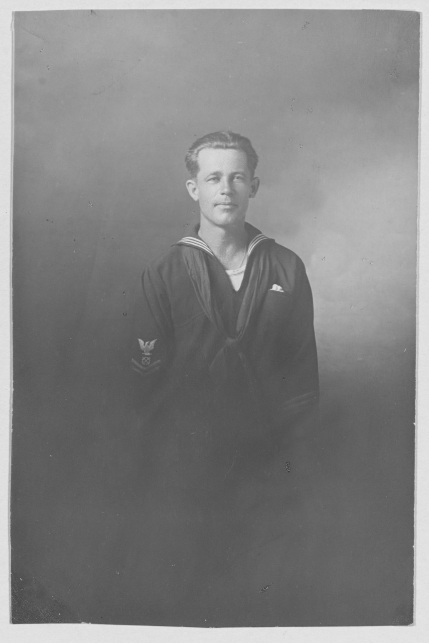 Pedersen, Olaf, (BM) 1st class, (Navy Cross)