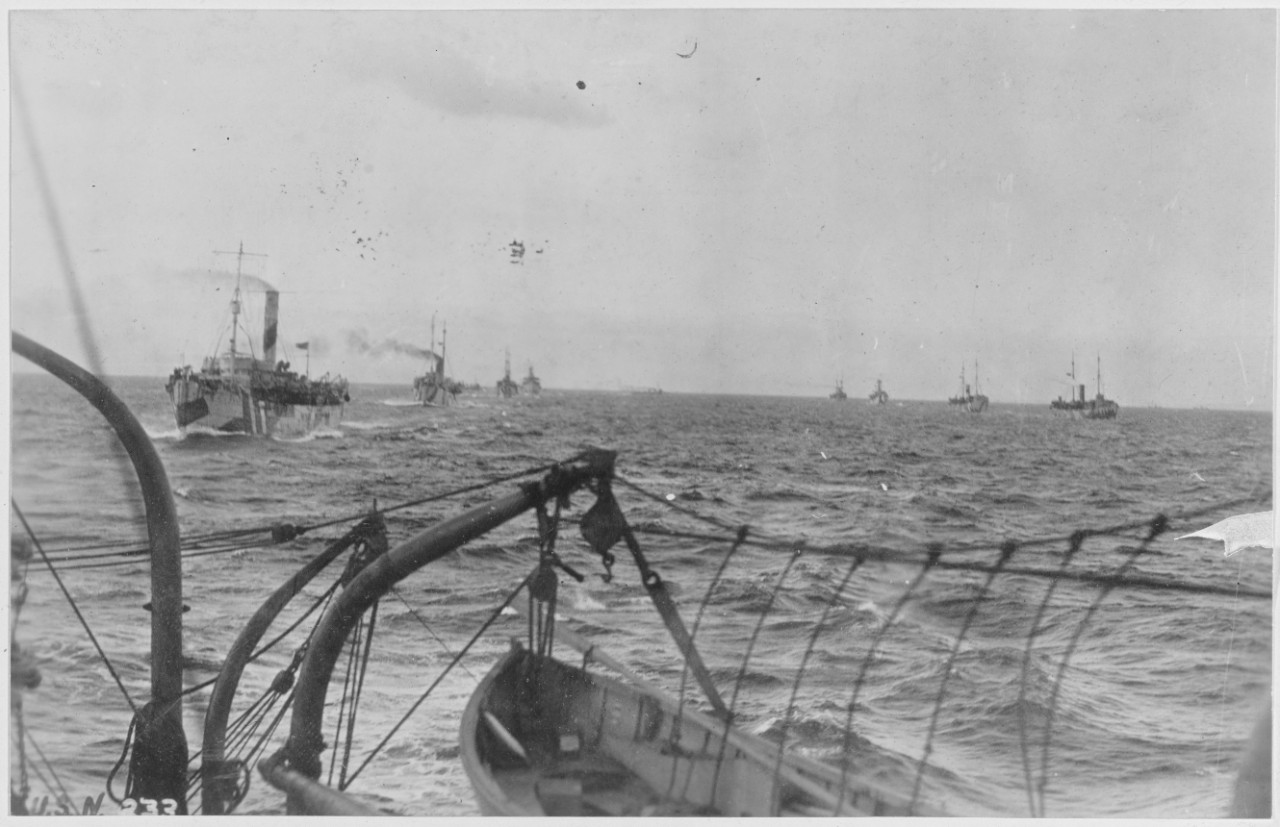 Mine laying fleet on mine laying expedition, September 1918