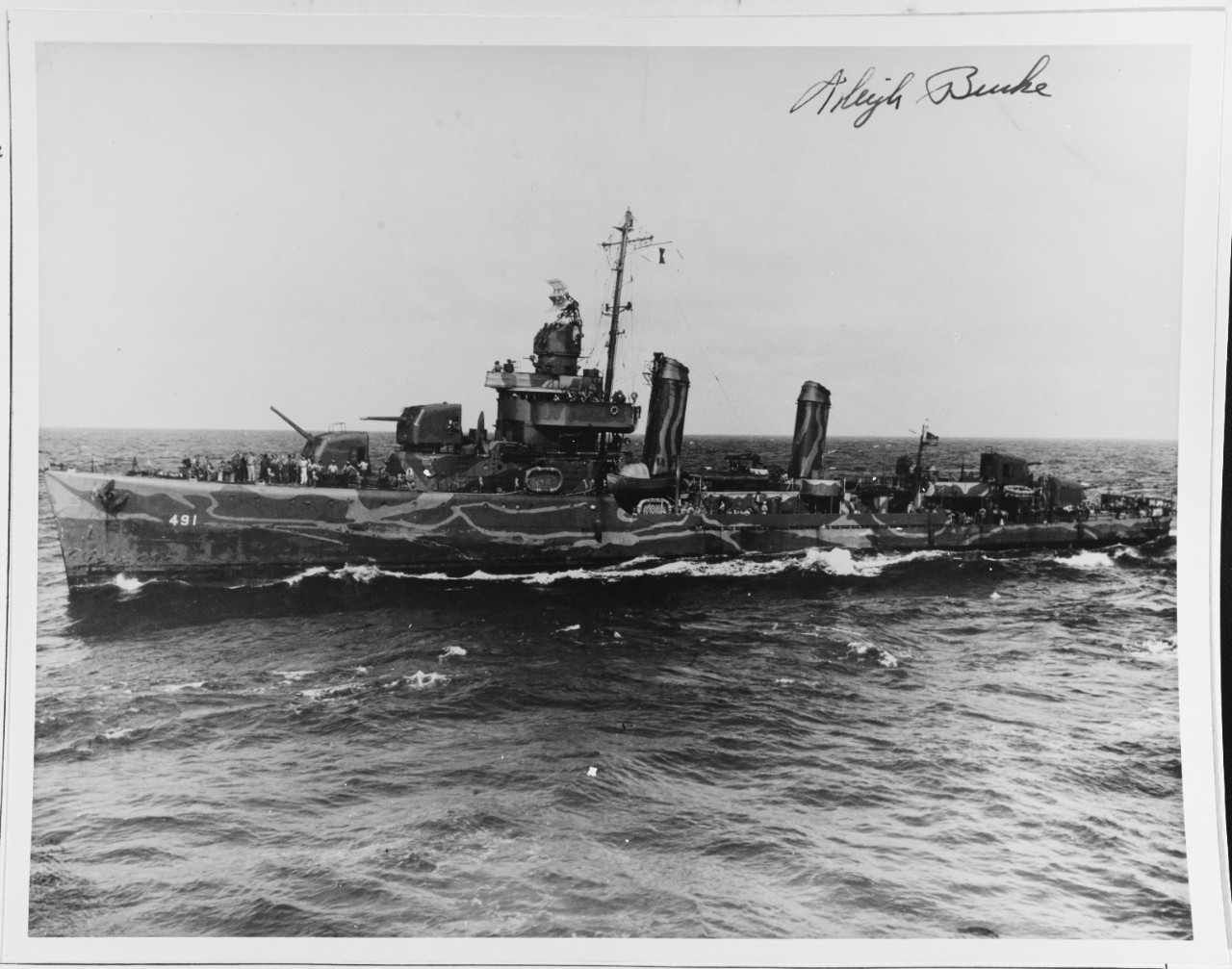 USS FARENHOLT (DD-491) Admiral A. Burke