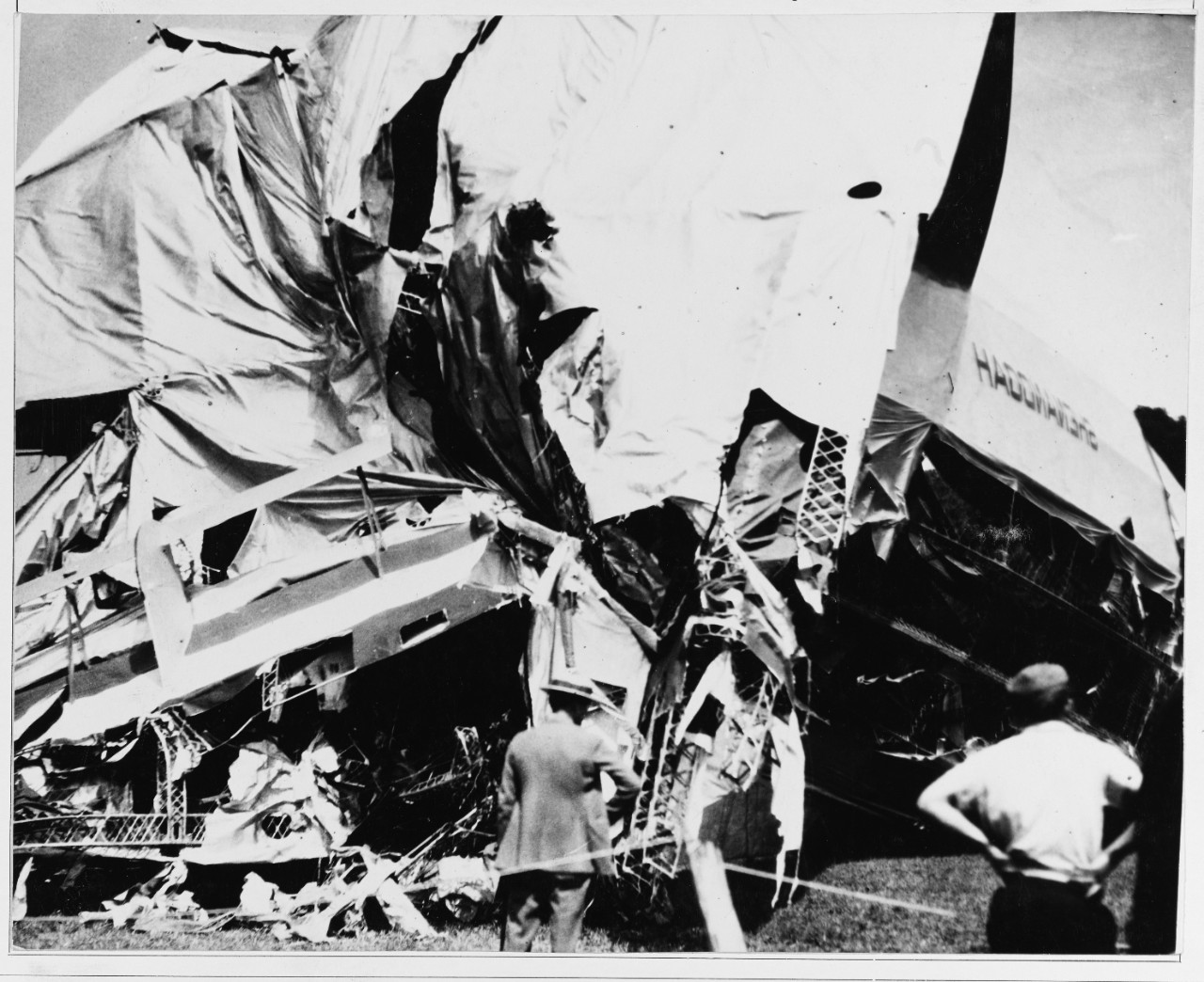 Photo #: NH 42033  Crash of USS Shenandoah (ZR-1), 3 September 1925