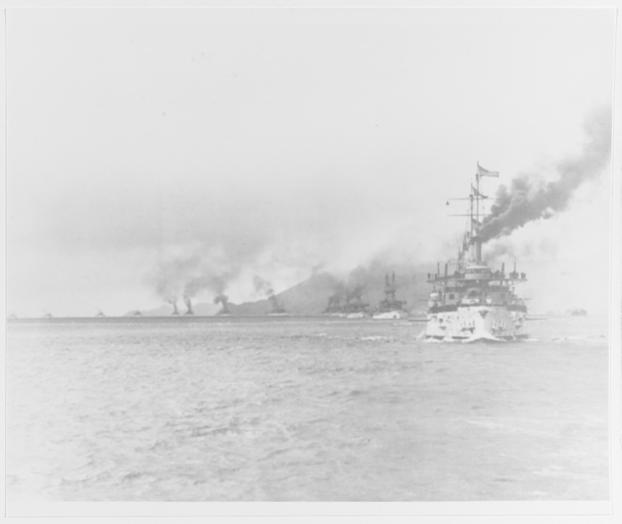 Photo # NH 42496  &quot;Great White Fleet&quot; World Cruise, 1907-1909