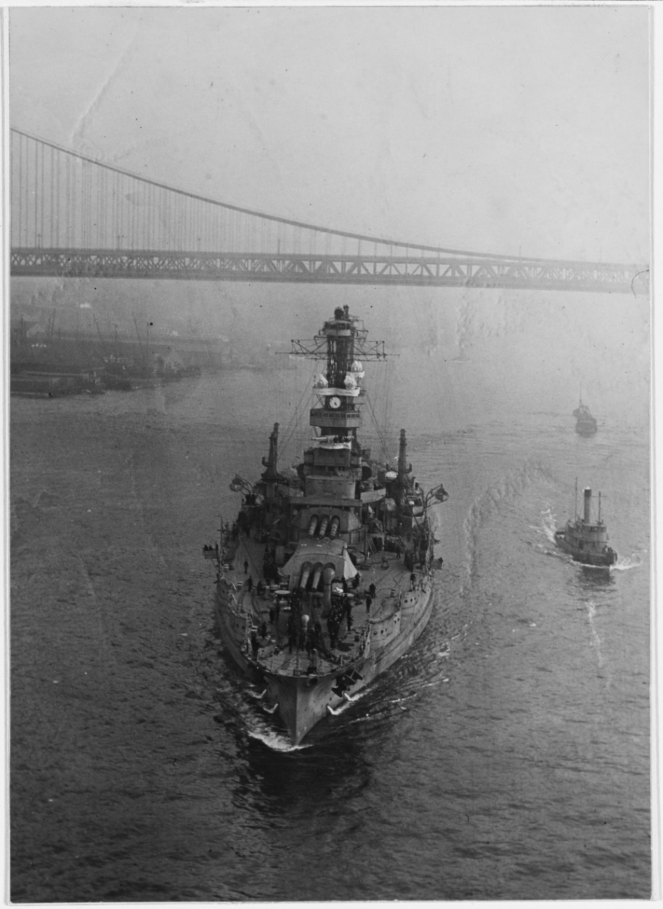 USS PENNSYLVANIA (BB-38) steaming down the East River, New York City