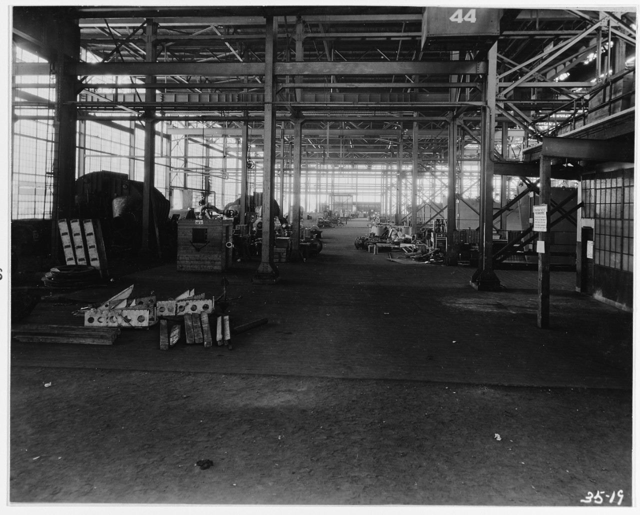 Photo #: NH 43161  Victory Destroyer Plant, Bethlehem Shipbuilding Corporation, Squantum, Massachusetts