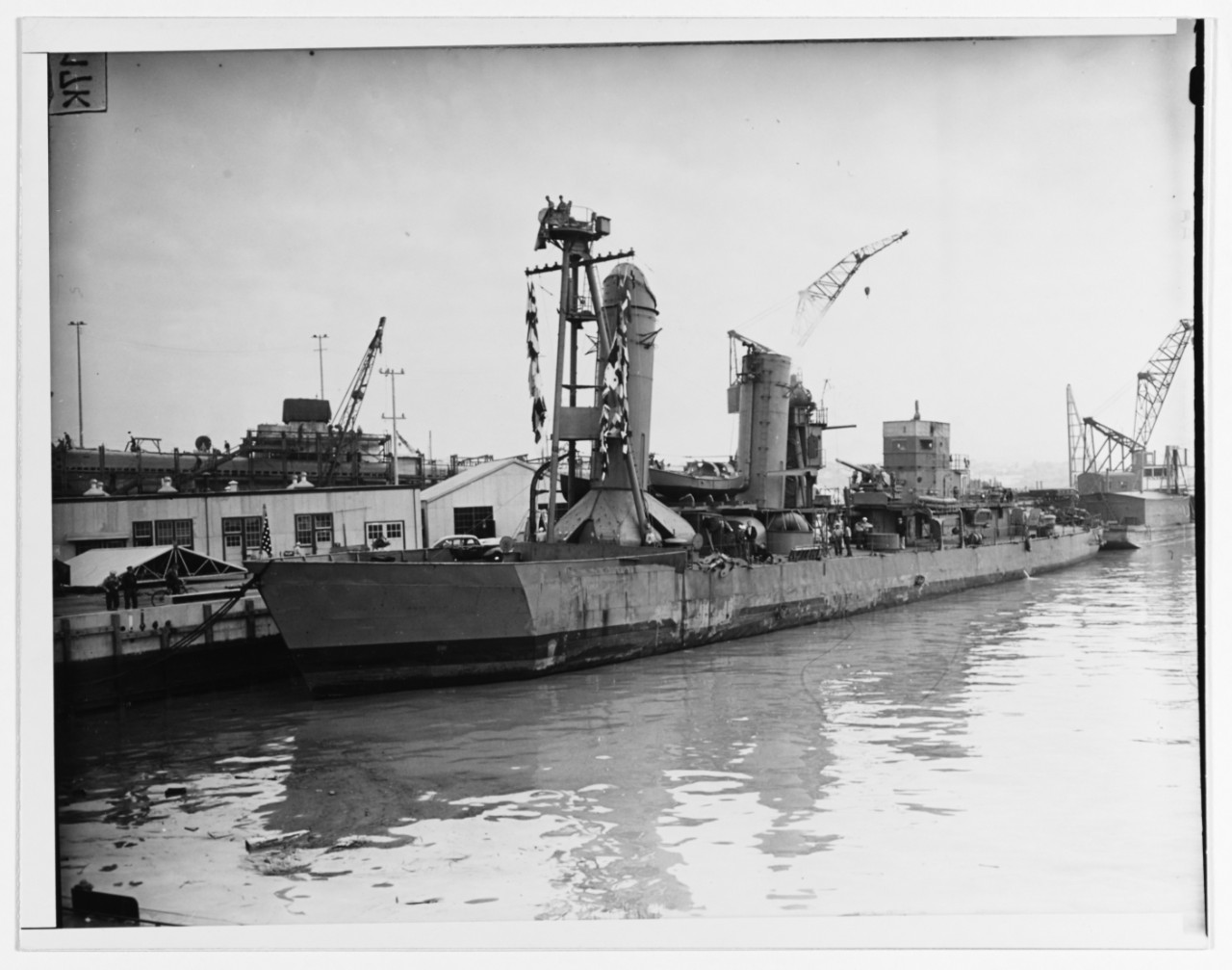 USS SHAW (DD-373)