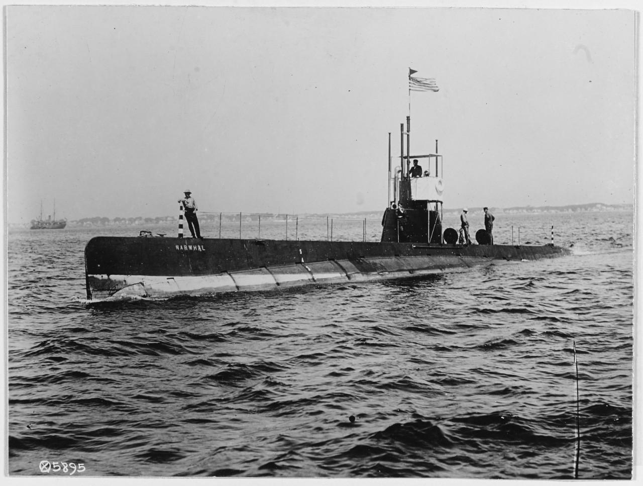 Photo #: NH 45614  USS Narwhal