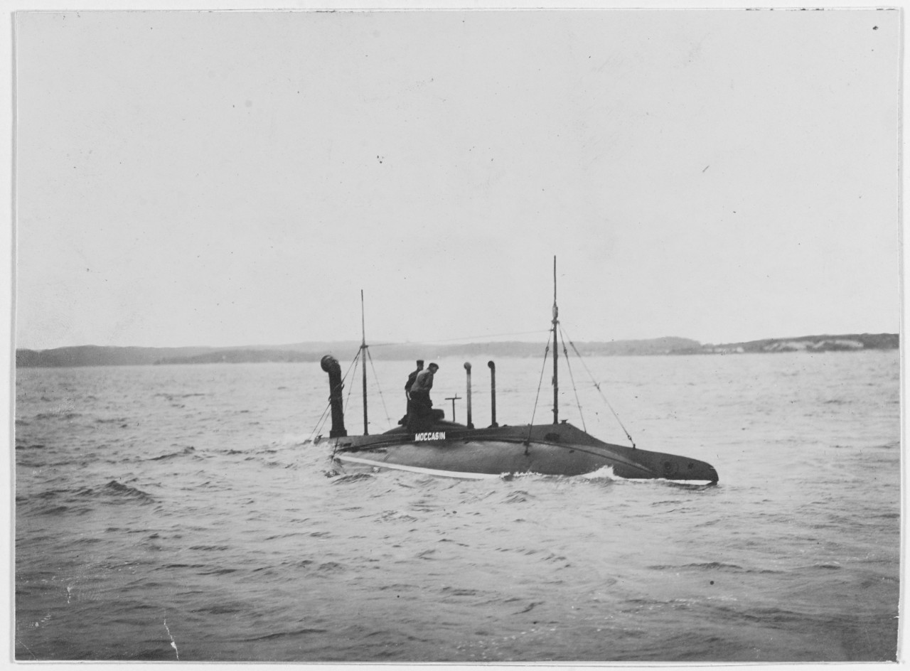 Photo #: NH 45936  USS Moccasin