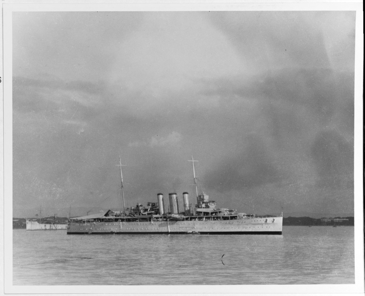 HMS KENT (British cruiser, 1926)