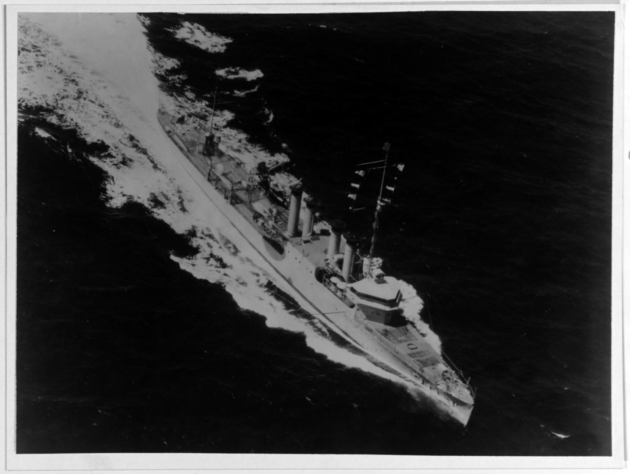 Photo #: NH 50996  USS Stoddert (DD-302)