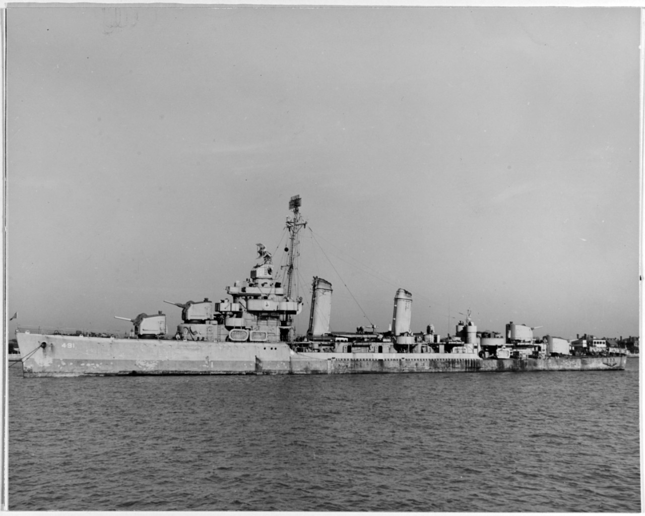 Photo #: NH 51081  USS Farenholt (DD-491)