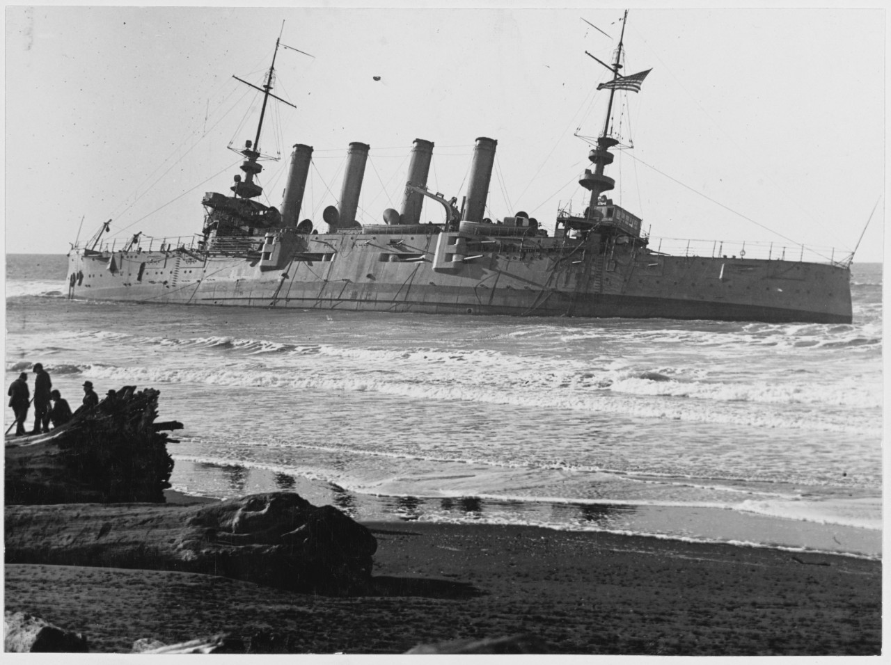 Photo #: NH 60652  Loss of USS Milwaukee, January 1917
