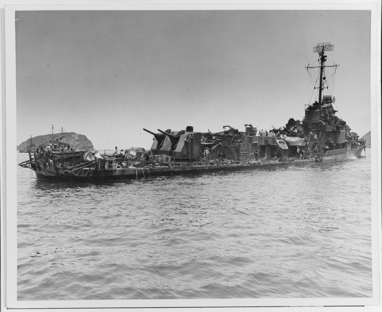 Photo #: NH 62571  USS Aaron Ward (DM-34)
