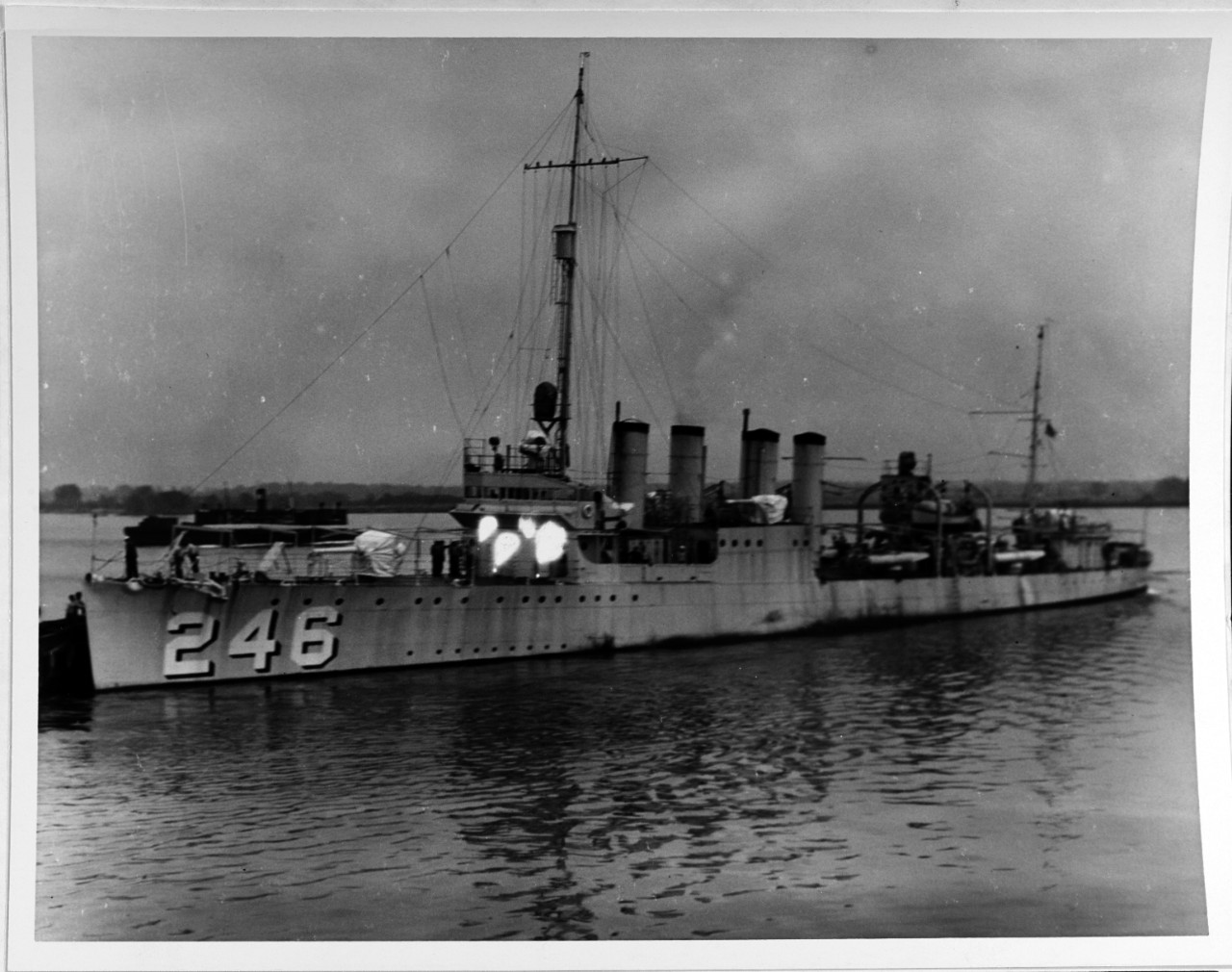 Photo #: NH 64556  USS Bainbridge (DD-246)