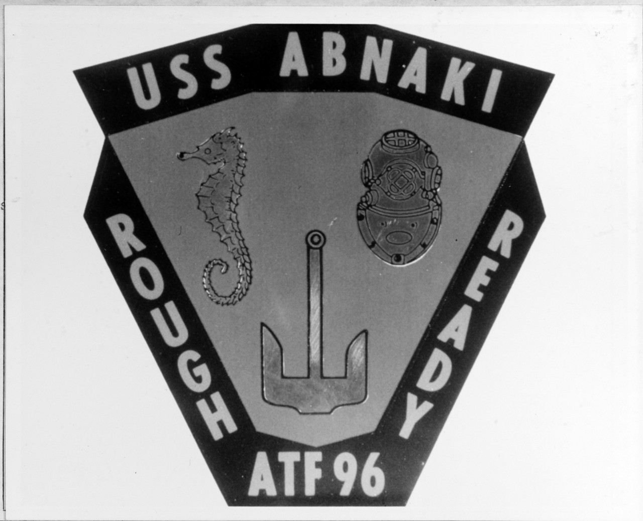 Insignia:  USS ABNAKI (ATF-96)