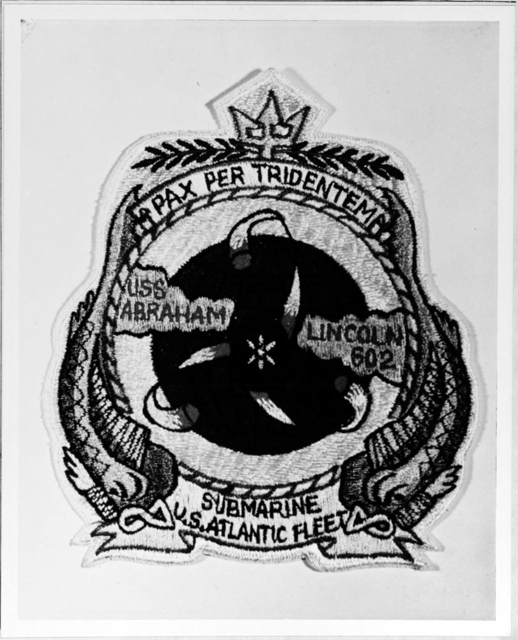Insignia: USS ABRAHAM LINCOLN (SSBN 602)