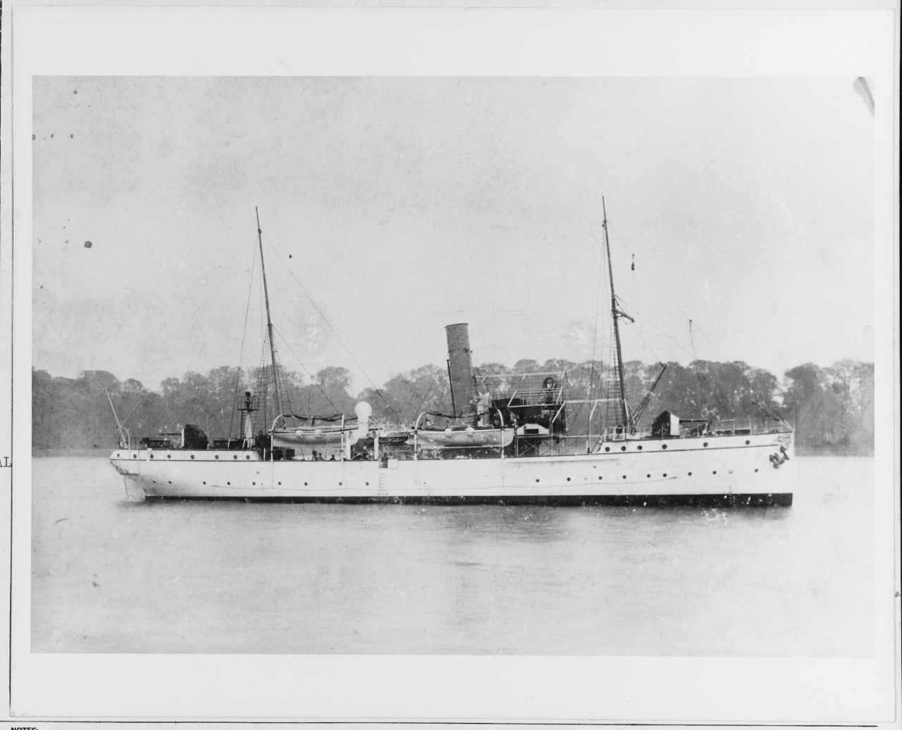 Dutch Gunboat ASSAHAN (launched, 1900)