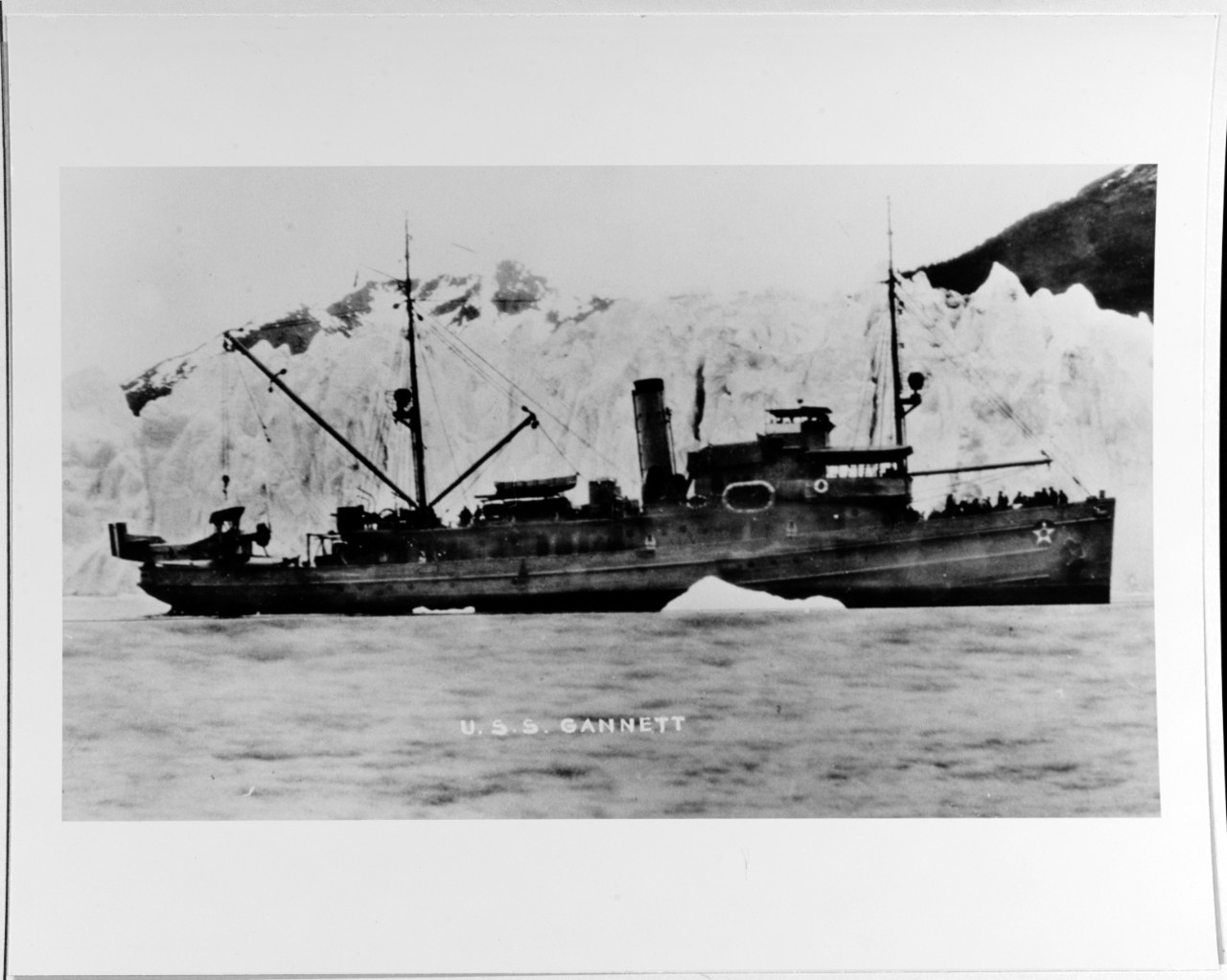 USS GANNET (AVP-8) 1919-1942.