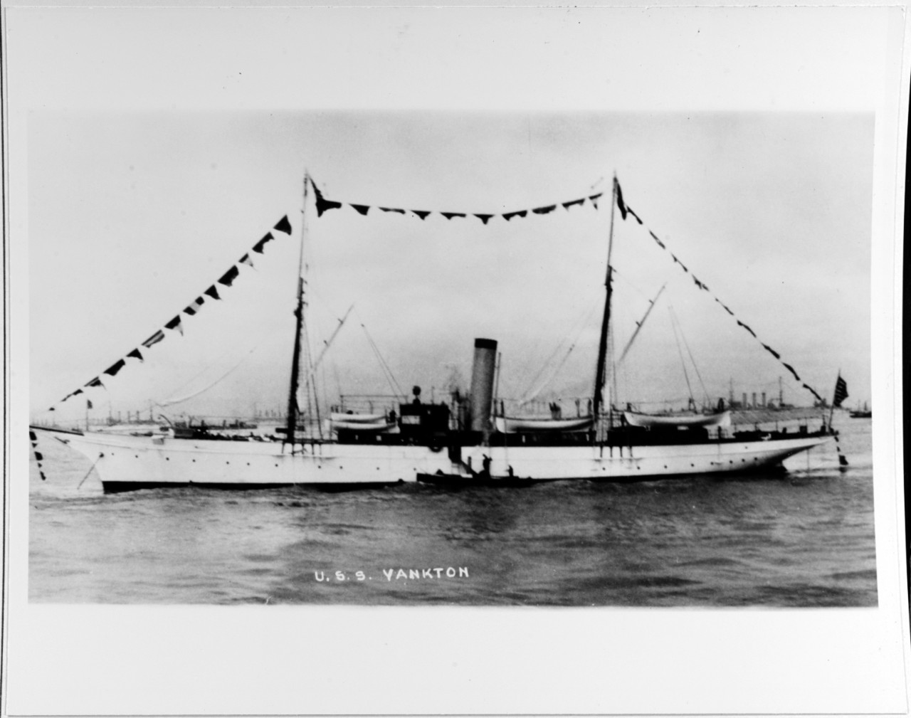 USS YANKTON (converted yacht) 1898-1921.