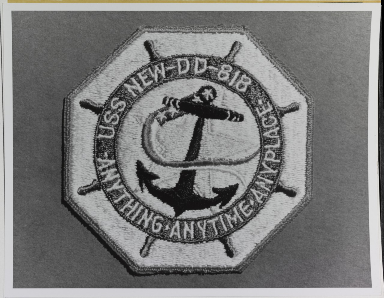 Insignia:  USS NEW (DD-818)