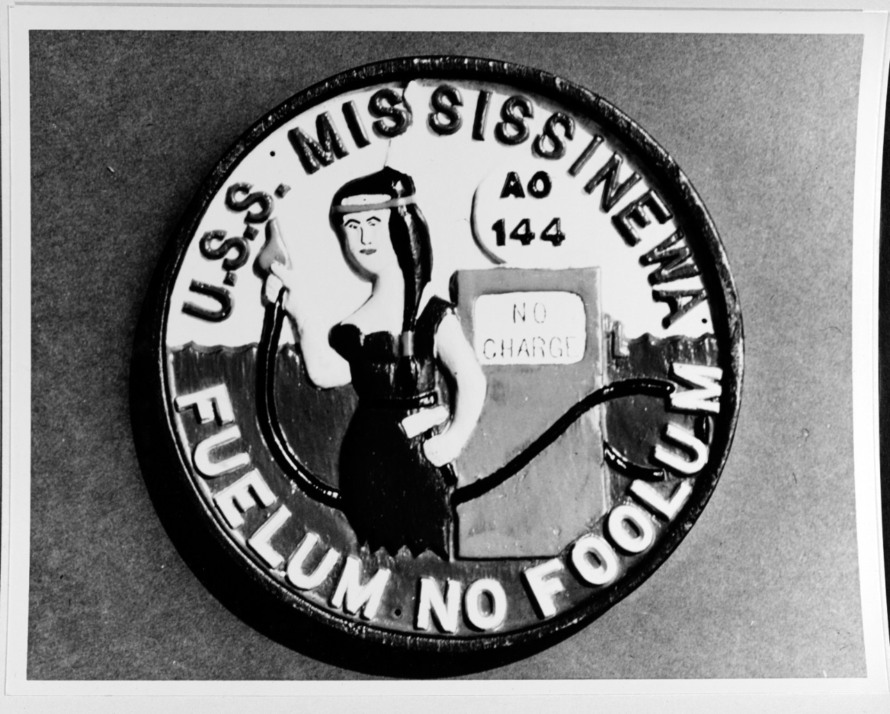 Insignia:  USS MISSISSINEWA (AO-144)