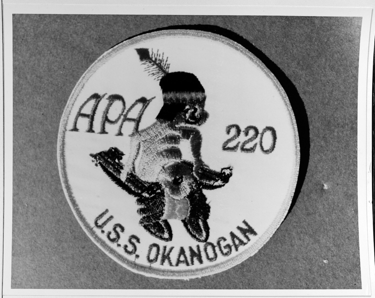 Insignia:  USS OKANOGAN (APA-220)