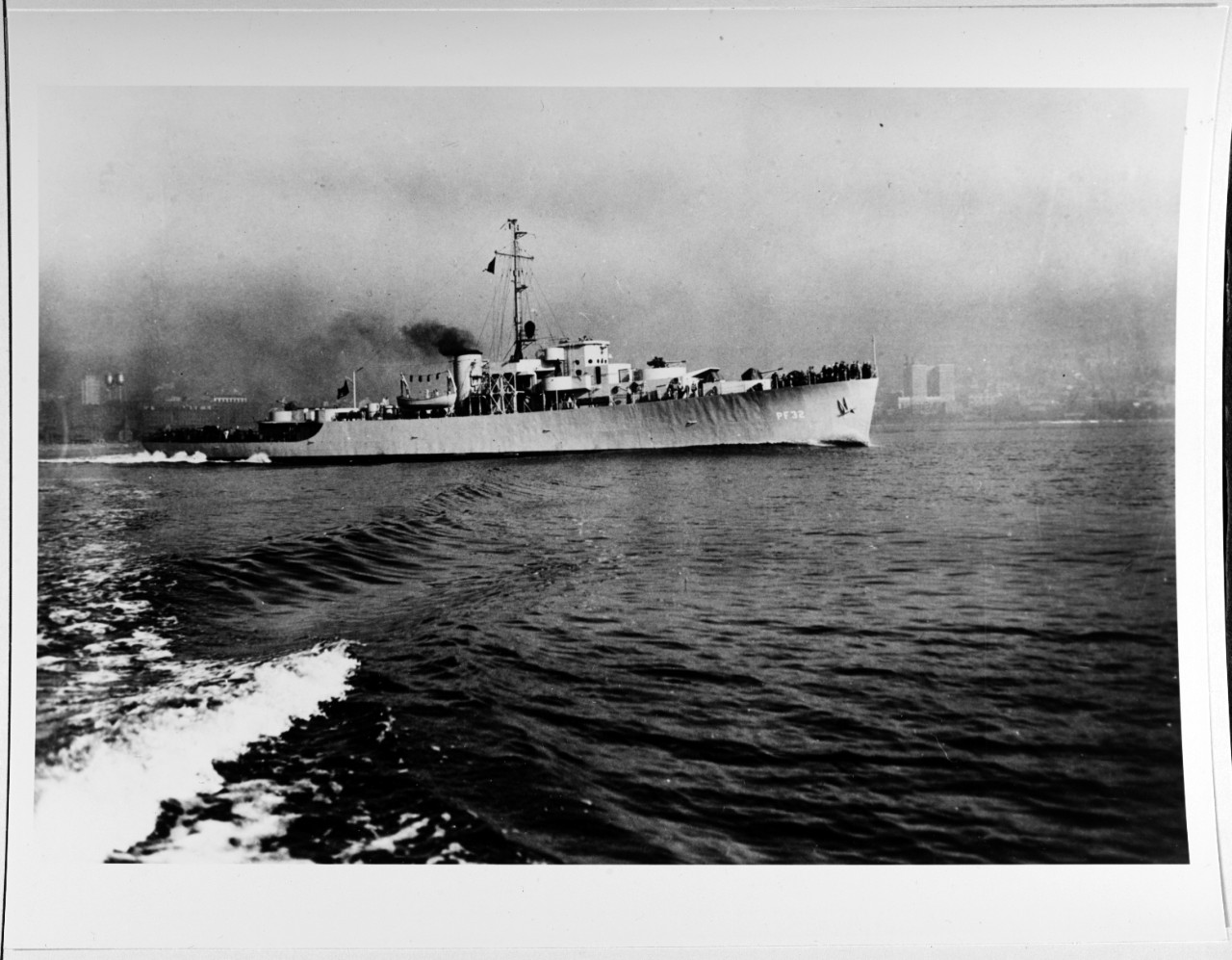 USS WOONSOCKET (PF-32)