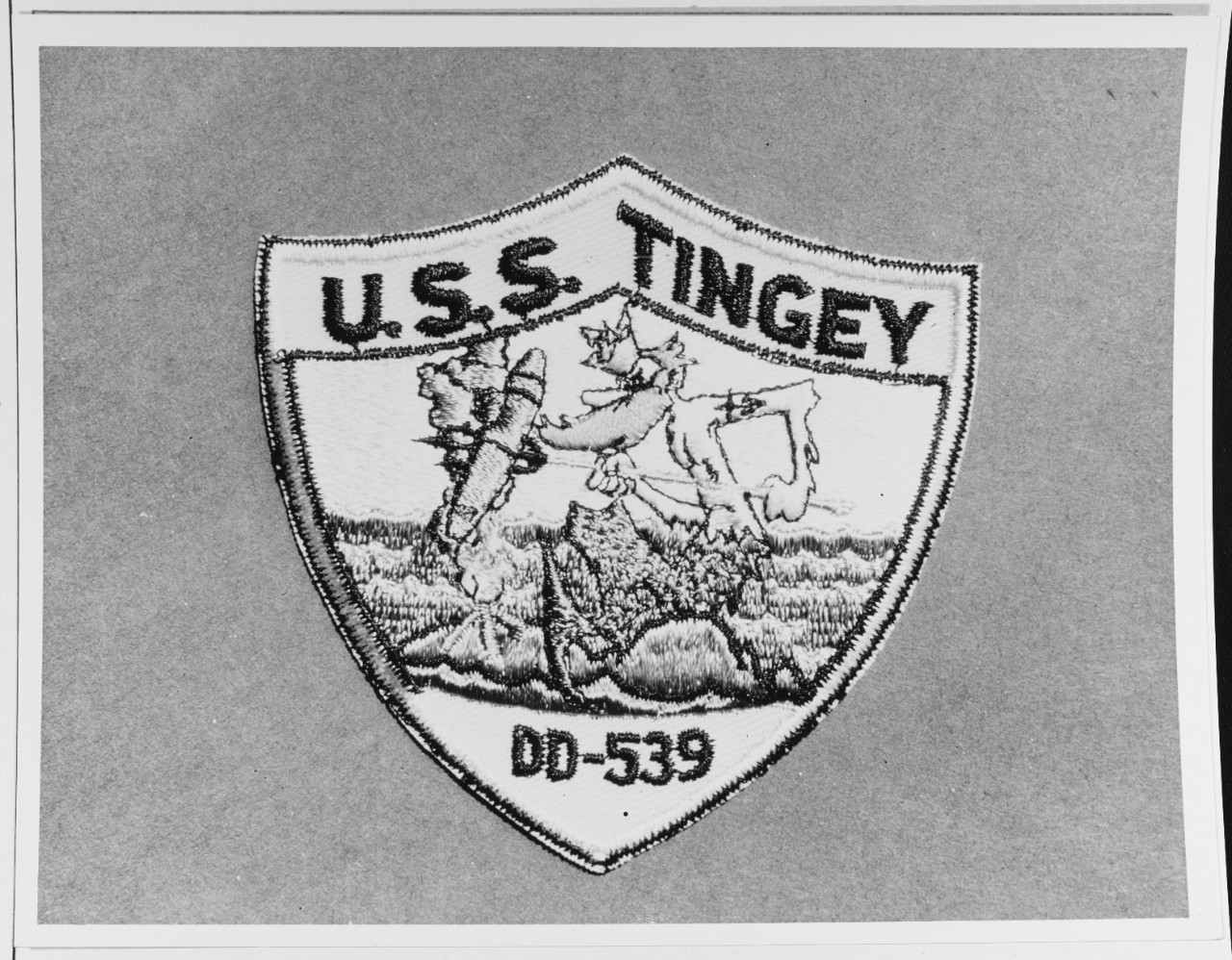 Insignia:  USS TINGEY (DD-539)