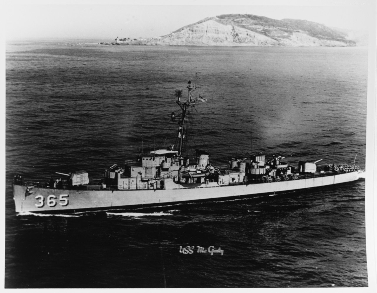 USS McGINTY (DE-365)