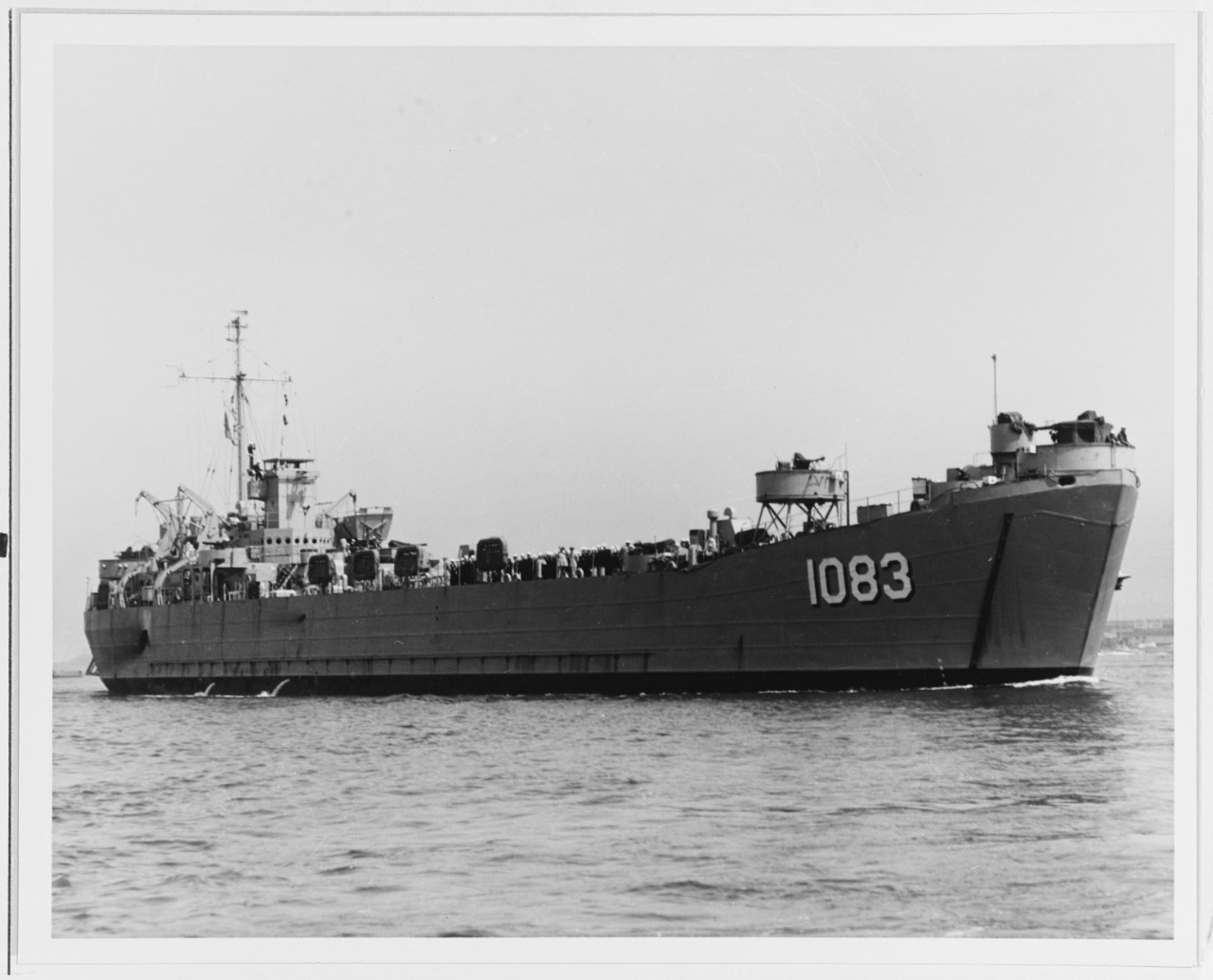 USS PLUMAS COUNTY (LST-1083)