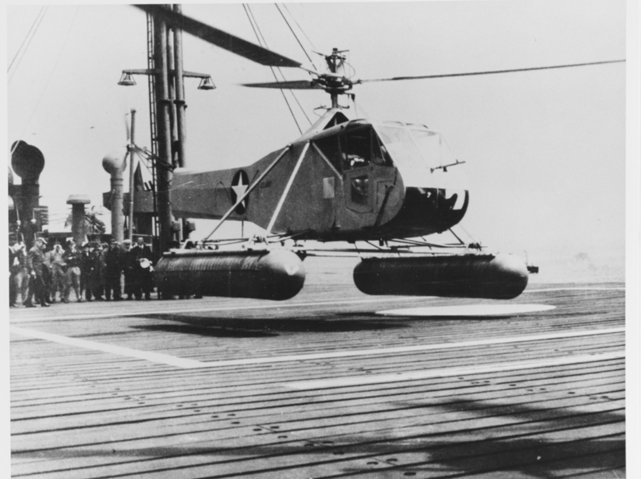 A USAAC/Sikorsky R-4 Helicopter