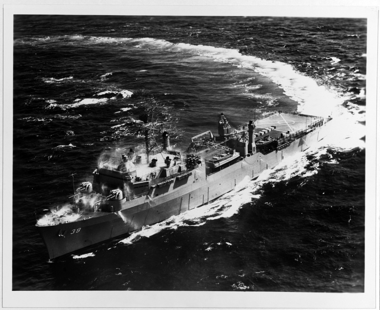 USS MOUNT VERNON (LSD-39)