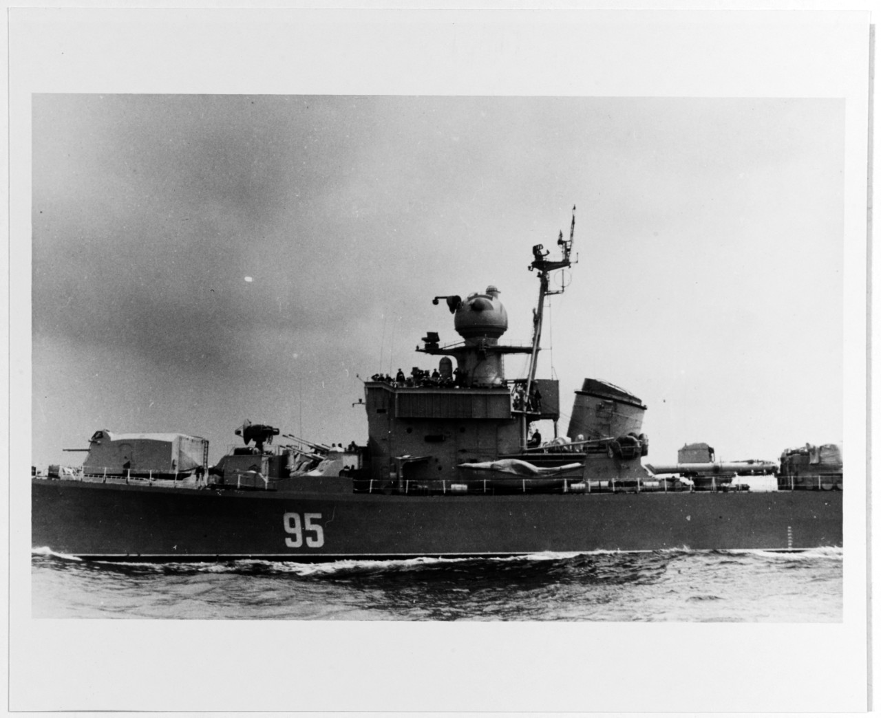 NEUSTRASHIMYII (Soviet destroyer, 1953--)