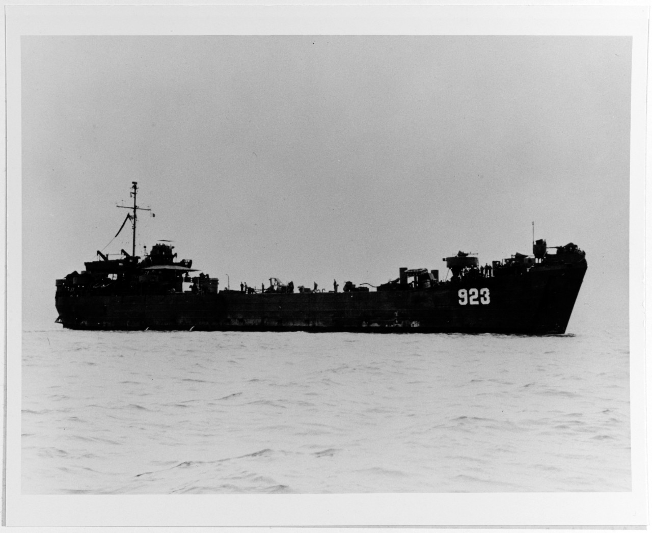 USS LST-923