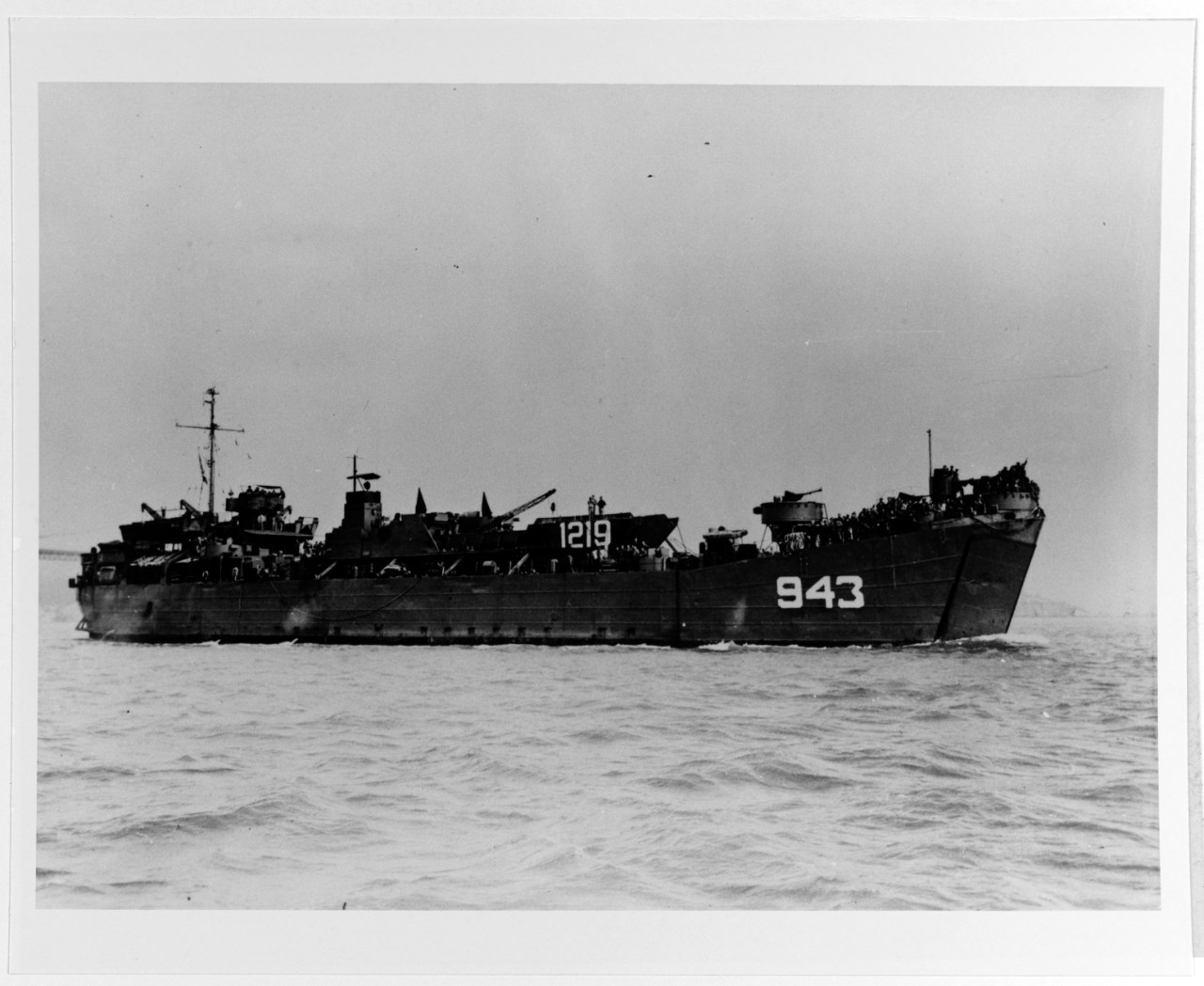 USS LST-943