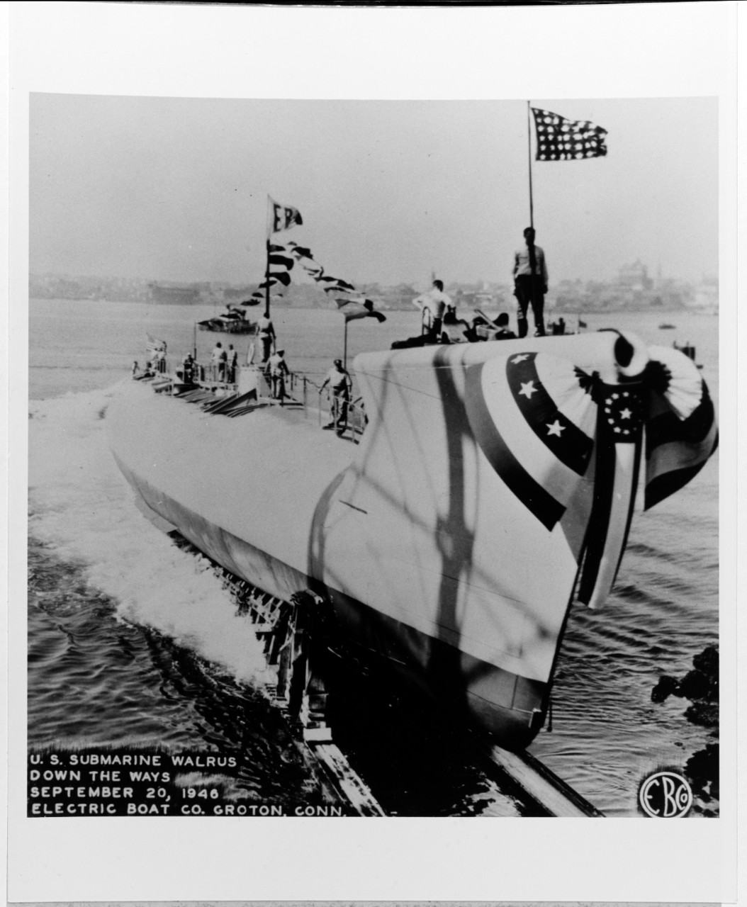 USS WALRUS (SS-437)