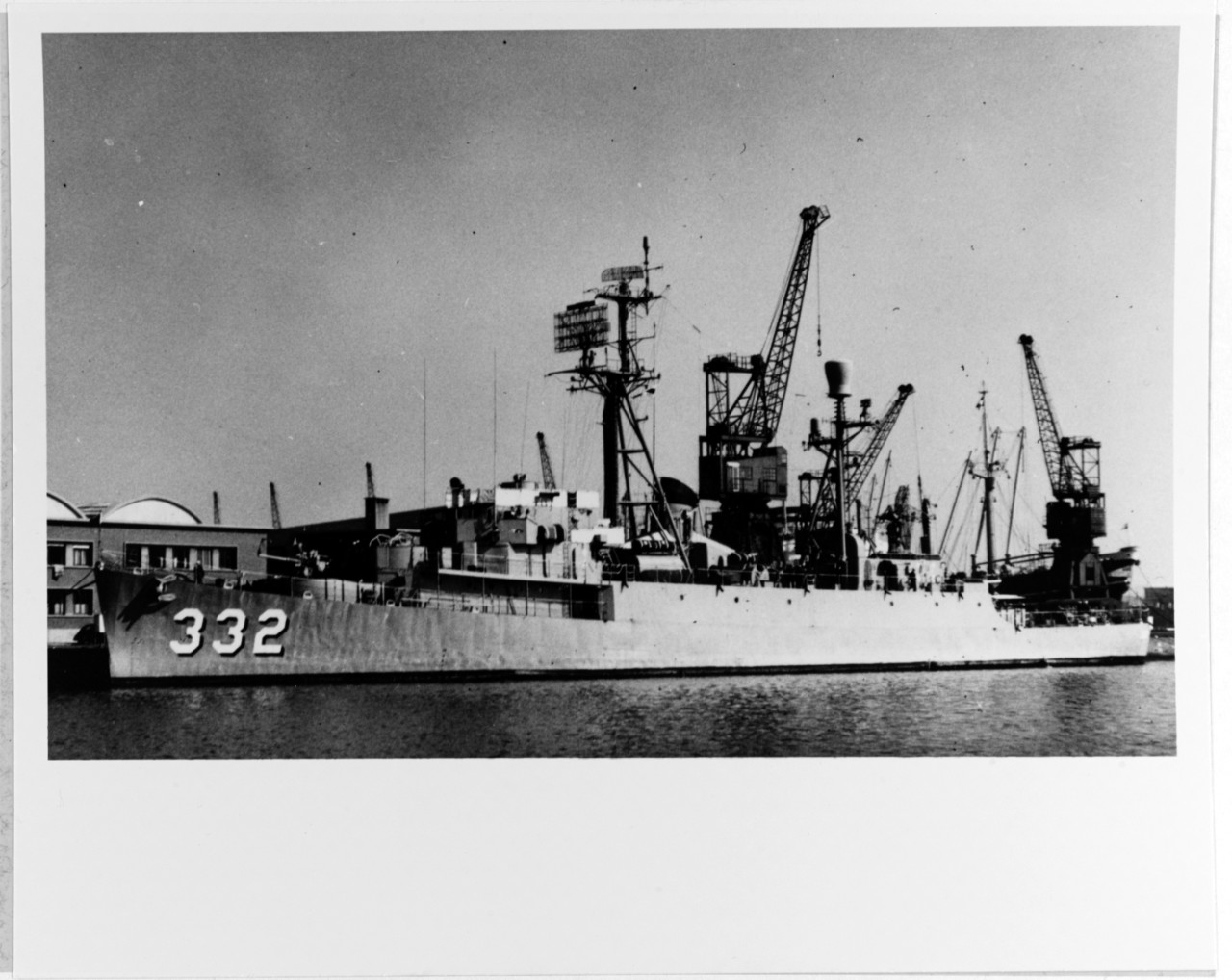 USS PRICE (DER-332)