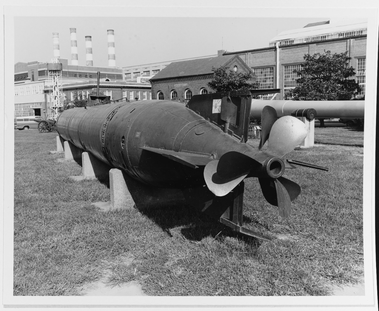 Photo #: NH 81491  Japanese &quot;Kaiten&quot; (Type 2 or Type 4) Human Torpedo