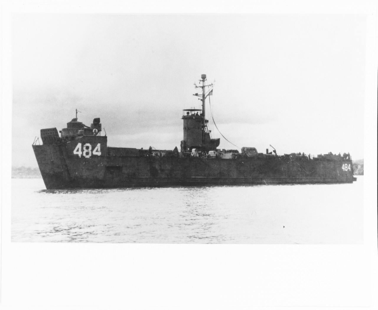 USS LSM-484