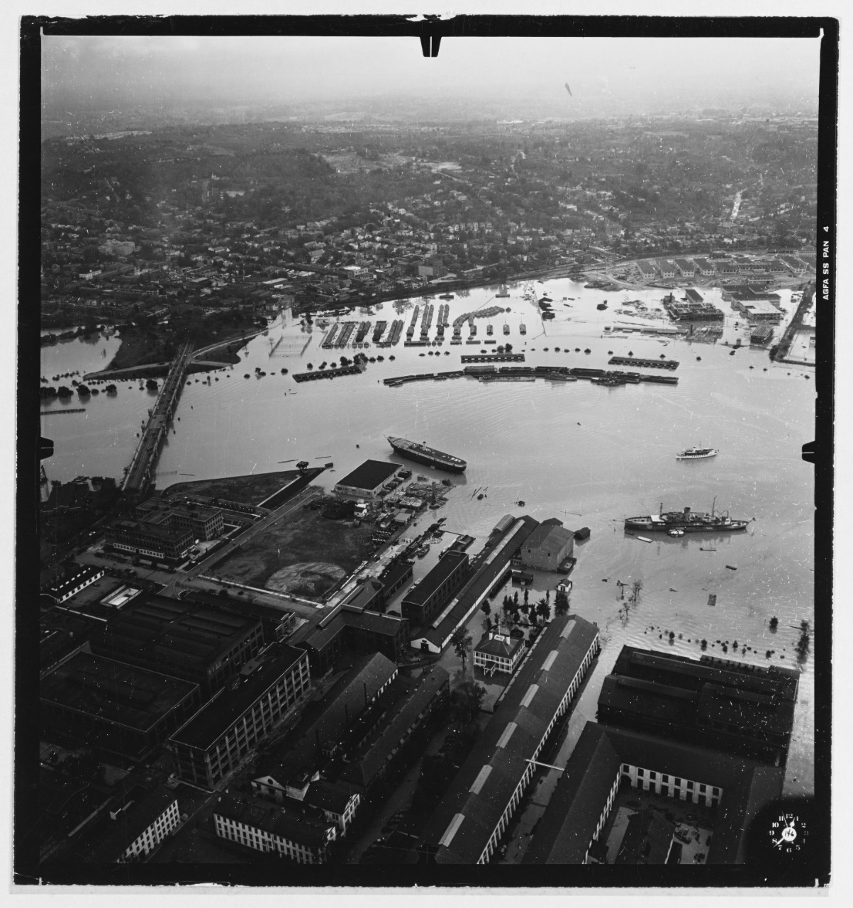 Photo #: NH 82601  Potomac River Flood, October 1942