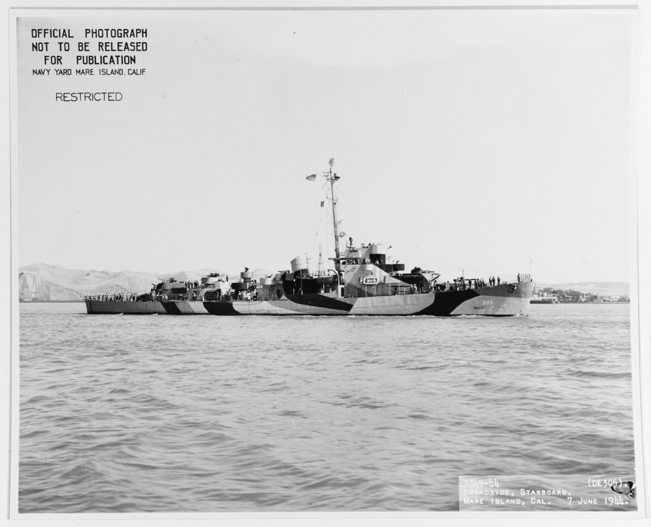 USS HALLORAN (DE-305)