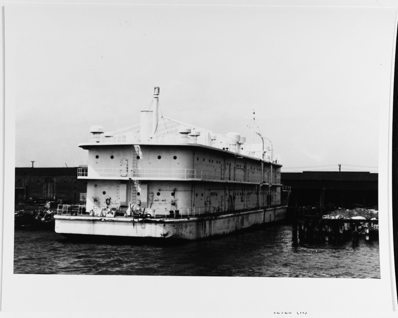 USS APL-45