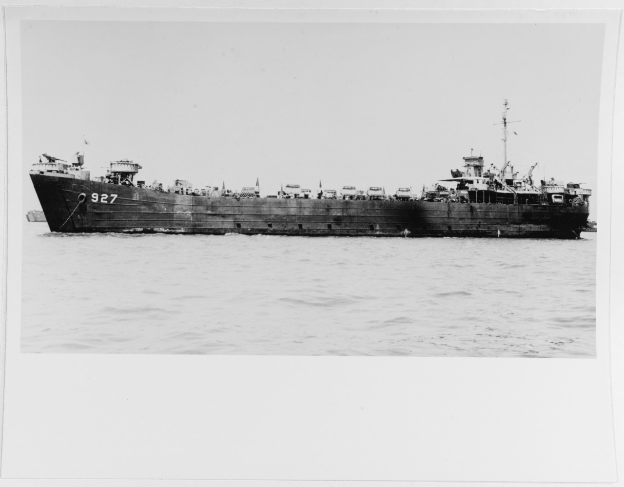 USS LST-927