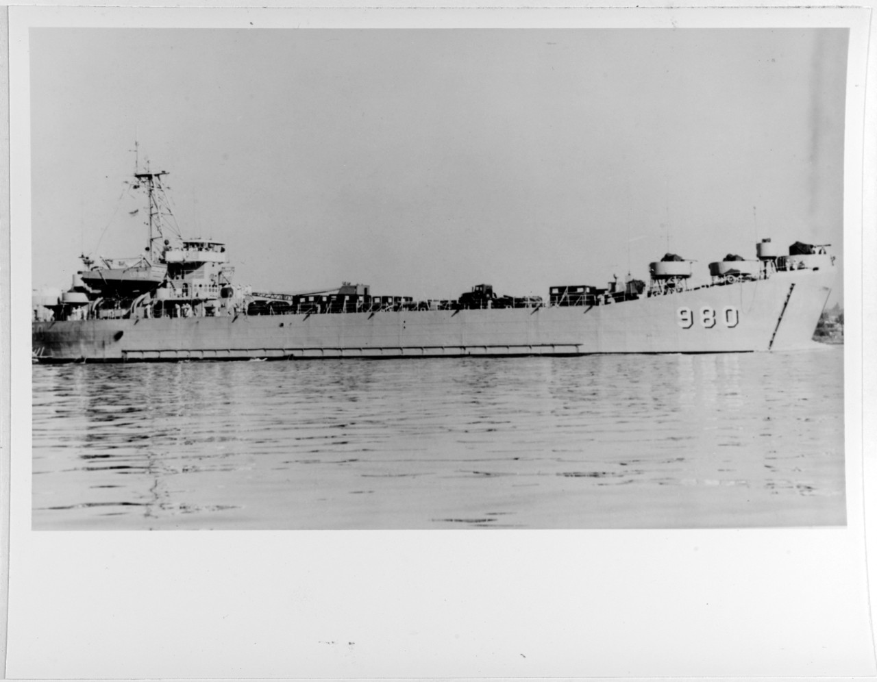 USS MEEKER COUNTY (LST-980)