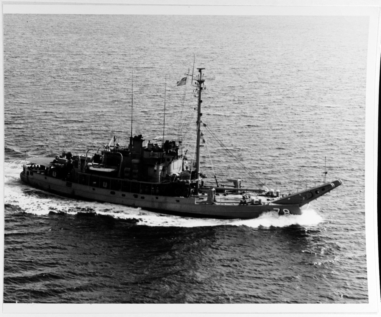 USS COHOES (ANL-78)