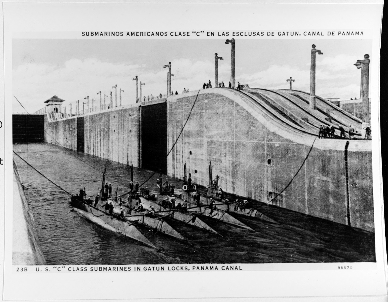 Photo #: NH 85276  C-Class submarines in the Gatun Locks, Panama Canal, circa 1914