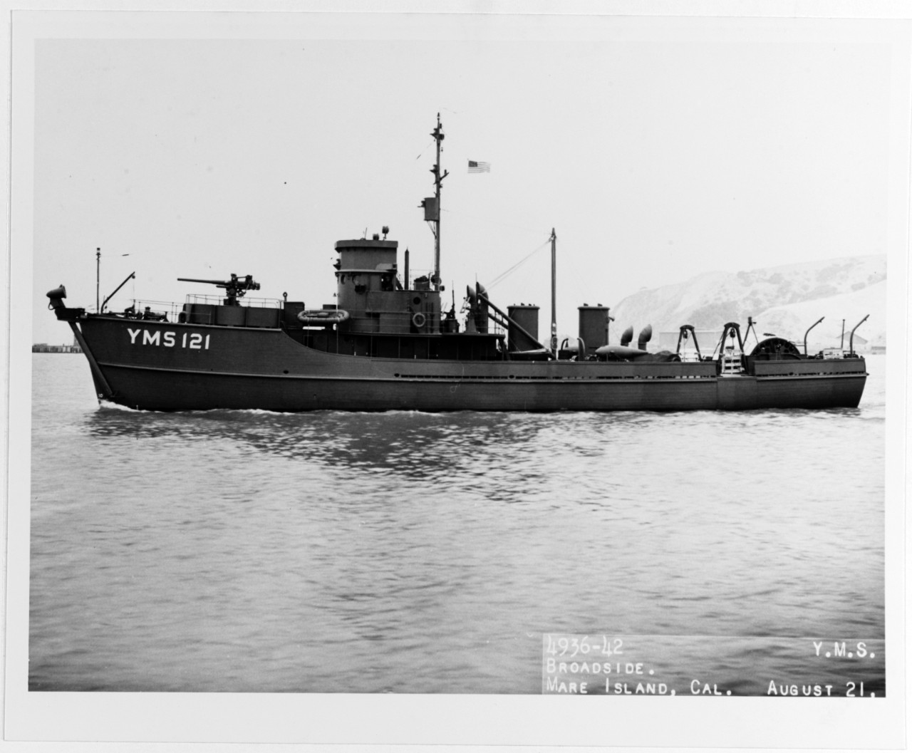 USS YMS-121